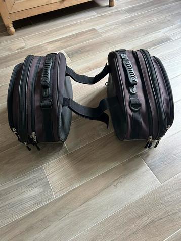 Sacs latéraux tendance + sac supérieur Richa, Enlèvement, Comme neuf