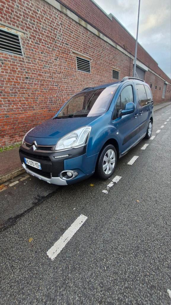 Citroen berlingo XTR distribution neuve, Auto's, Citroën, Particulier, Berlingo, ABS, Elektrische ramen, Radio, Diesel, 5 deurs