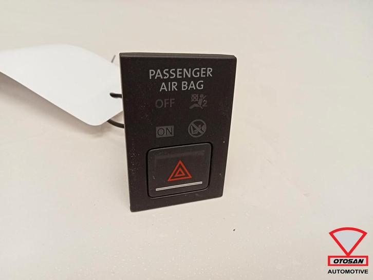 VW Golf 7 Alarmlicht Schakelaar 5G1919225, Auto-onderdelen, Dashboard en Schakelaars, Volkswagen, Gebruikt