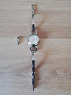 Nieuw prachtig sierlijk dameshorloge van DKNY, Bijoux, Sacs & Beauté, Montres | Femmes, Autres matériaux, DKNY, Argent, Montre-bracelet