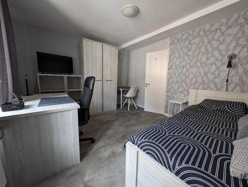 Studio (KOT). Liège centre. Toutes charges comprises, Immo, Appartementen en Studio's te huur, Luik (stad), 20 tot 35 m²