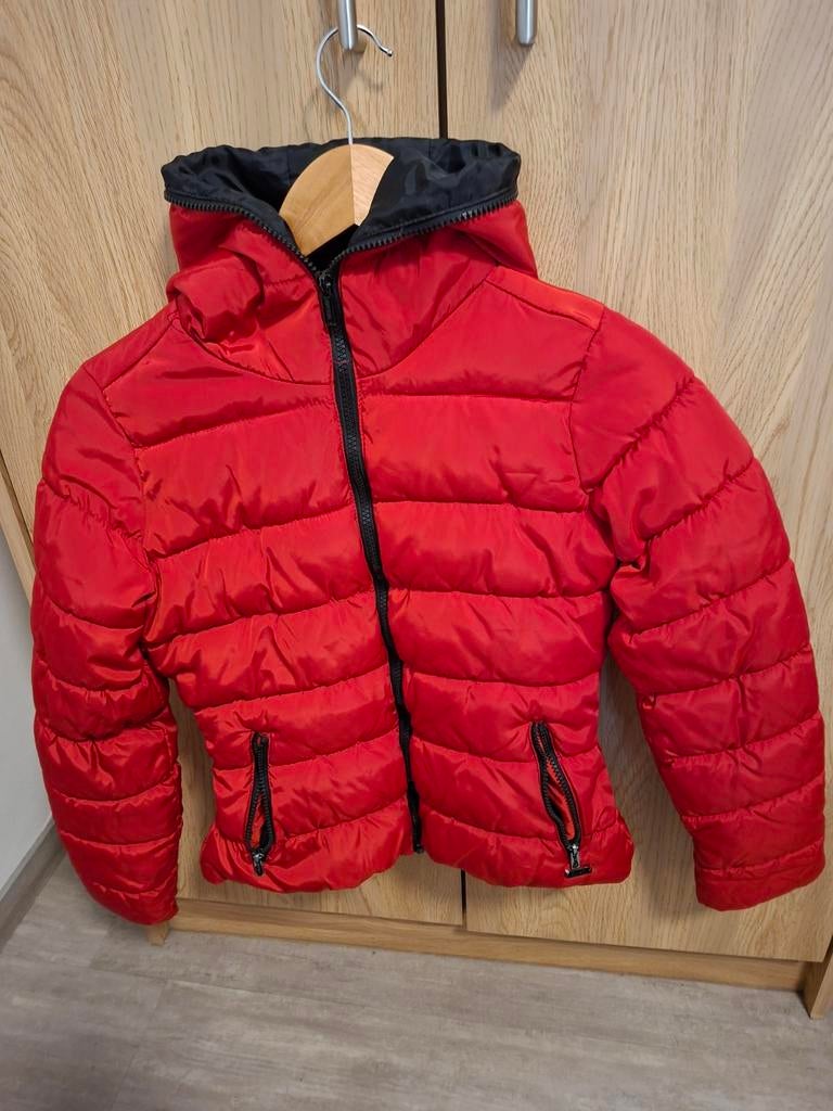 Manteau ZARA Taille XS, Enfants & Bébés, Enlèvement