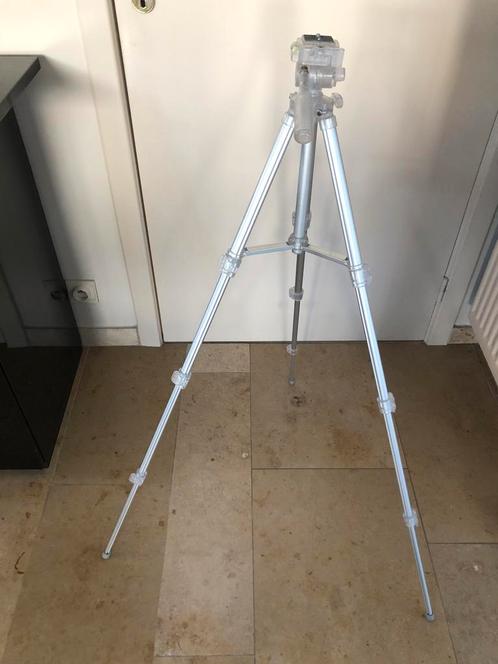 Héél degelijke statief v Panasonic/verschillende hoogtes, Audio, Tv en Foto, Overige Audio, Tv en Foto, Ophalen