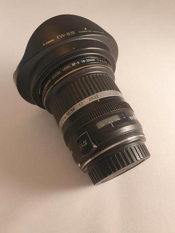 Canon EF-S 10-22 f/3.5-4.5 USM groothoeklens met zonnekap beschikbaar voor biedingen