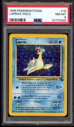 Lapras Holo PSA 8 - 10/62 - Fossil 1999, Hobby en Vrije tijd, Verzenden, Zo goed als nieuw, Losse kaart, Foil