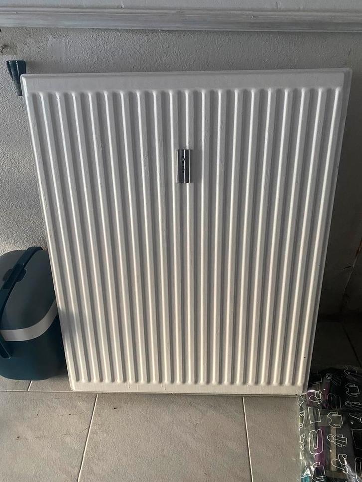 Radiateur en fonte ancien, Bricolage & Construction, Chauffage & Radiateurs, Utilisé, Radiateur, 80 cm ou plus, 60 à 150 cm, Enlèvement
