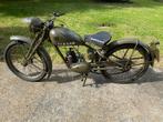 Royal enfield re125, Motos