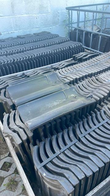 Vhv blauw zwart dakpannen  beschikbaar voor biedingen