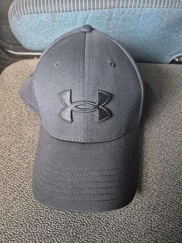 Under Armour pet  beschikbaar voor biedingen