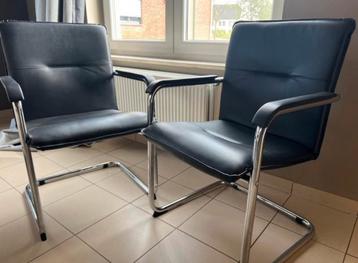 2x zwart leder Slede vergader stoelen, Articles professionnels, Enlèvement
