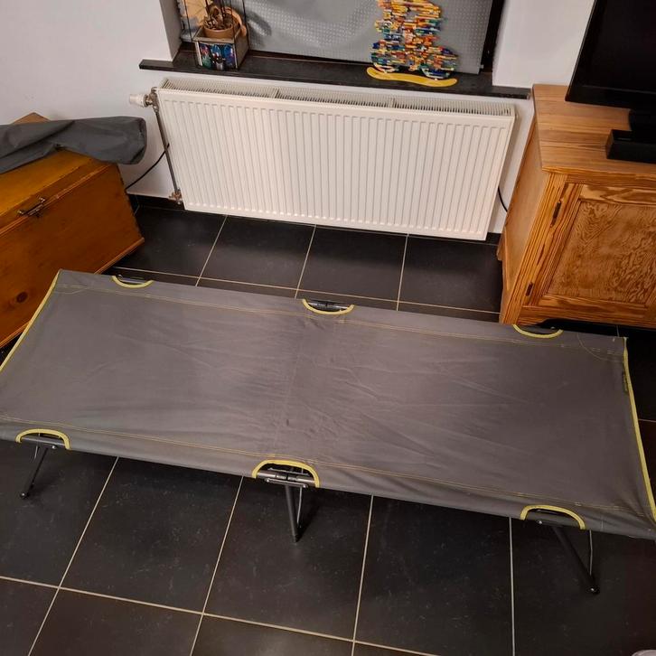 Lit de camp L100 Quechua, Caravans en Kamperen, Kampeeraccessoires, Ophalen