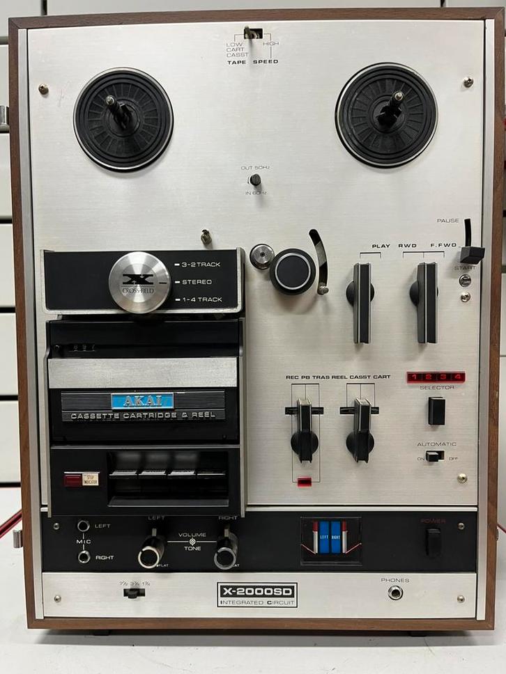 AKAÏ X-2000SD Magnétophone à bandes + cassettes - 60-70s, TV, Hi-fi & Vidéo, Enregistreurs audio, Magnétophone, Enlèvement