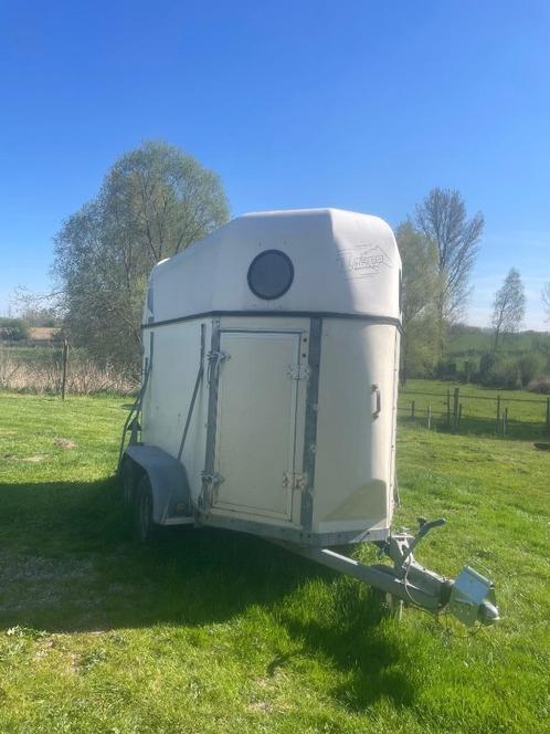 Paardentrailer, Dieren en Toebehoren, Paarden en Pony's | Trailers en Aanhangwagens, Gebruikt, 2-paards trailer, Hout, Ophalen