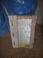 Radiator nieuw, Doe-het-zelf en Bouw, Verwarming en Radiatoren, Ophalen of Verzenden