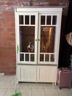 Landelijke kast met verlichting, Ophalen