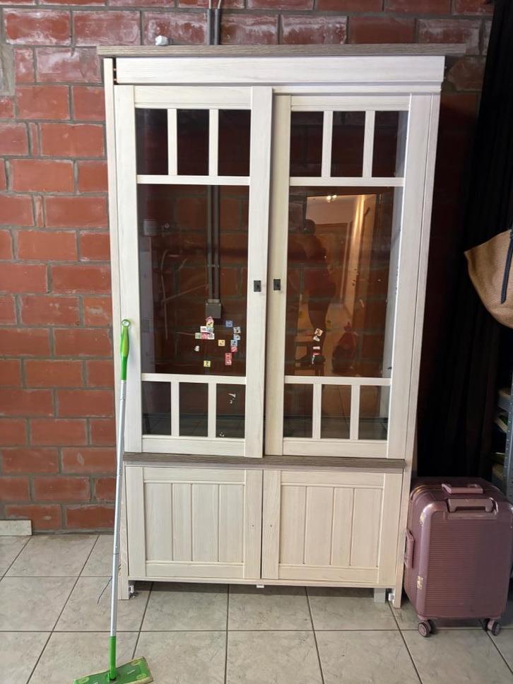 Landelijke kast met verlichting, Antiek en Kunst, Antiek | Meubels | Kasten, Ophalen