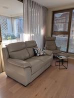Lederen 2-zit + fauteuil met voetbankje €400 of apart, Ophalen