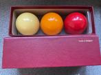 Drieband ballen en scorebord, Sport en Fitness, Biljarten en Poolen, Ophalen, Zo goed als nieuw, Keu of Ballen