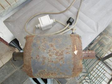 MOTEUR ELECTRIQUE beschikbaar voor biedingen