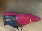 Puma ultra voetbalschoenen, Sport en Fitness, Voetbal, Ophalen, Zo goed als nieuw, Schoenen