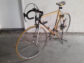 Zeldzame retro Plum racefiets beschikbaar voor biedingen