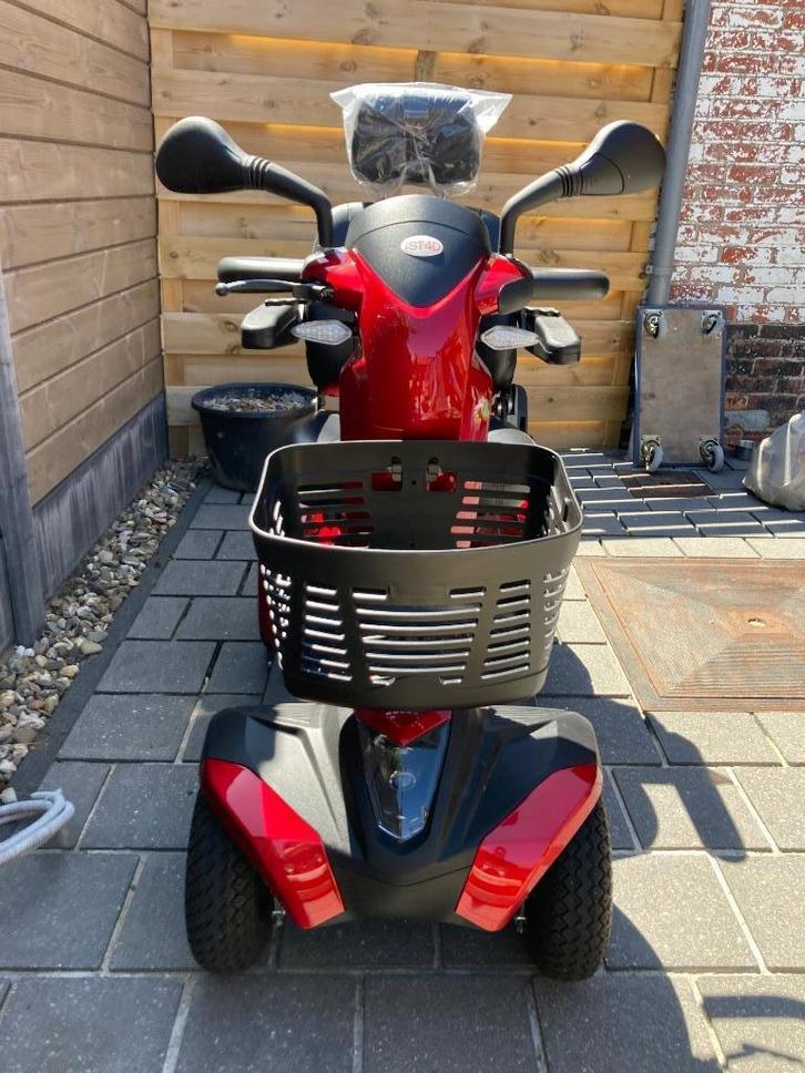 scootmobiel Invacare ST4d, Diversen, Brommobielen en Scootmobielen, Zo goed als nieuw, Invacare, 26 t/m 35 km, 11 t/m 15 km/u