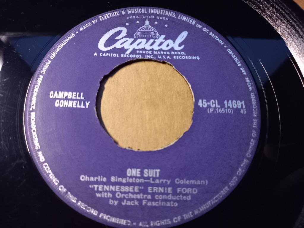 Tennessee Ernie Ford – One Suit / The Watermelon Song '7, 7 inch, Single, Ophalen of Verzenden, Zo goed als nieuw