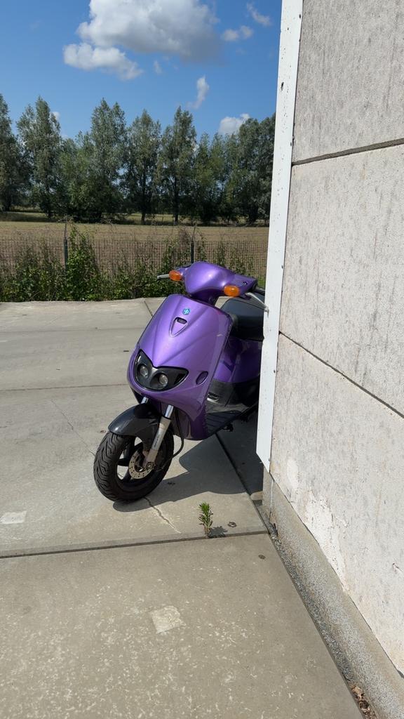 Fast rider b klasse 172cc, Fietsen en Brommers, Scooters | Piaggio, Zo goed als nieuw, Ophalen