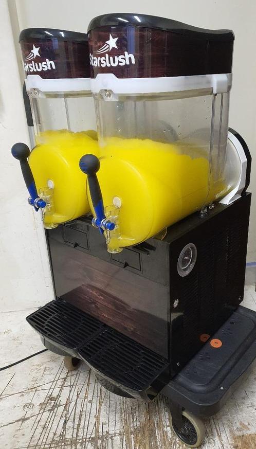 UGOLINI MT2 GIANT SLUSH GRANITA IJSMACHINE (2x 15 liter), Elektronische apparatuur, IJsmachines, Zo goed als nieuw, Zelfvriezend