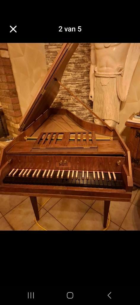 Klavecimbel merk Neupert te koop. Deze wordt verkocht voor, Muziek en Instrumenten, Orgels, Gebruikt, Orgel, Ophalen