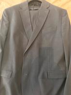 Superbe costume bleu foncé taille 58 porté une fois., Vêtements | Hommes, Costumes & Vestes, Enlèvement ou Envoi, Comme neuf, Taille 56/58 (XL)