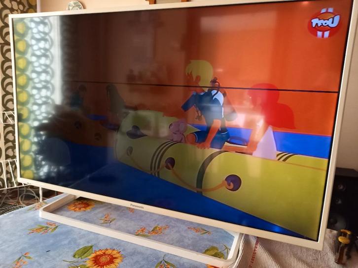 Ecran Panasonic TX39AS600 en panne, TV, Hi-fi & Vidéo, Télévisions, Utilisé, LED, Panasonic, Enlèvement ou Envoi