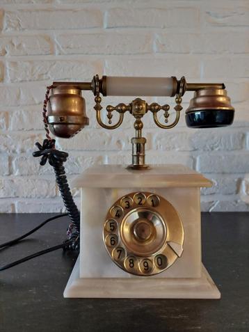 retro telefoon beschikbaar voor biedingen