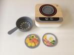 dinette plaque de cuisson Hape (avec accessoires), Enfants & Bébés, Enlèvement, Comme neuf, Jouer à la cuisine