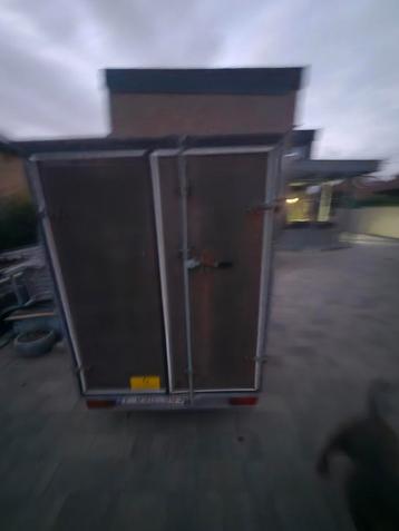 Gesloten aanhangwagen 750kg ongeremd beschikbaar voor biedingen