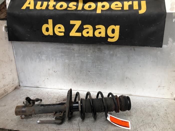 Schokdemperpoot rechts-voor van een Seat Ibiza, Auto-onderdelen, Ophanging en Onderstel, Seat, Gebruikt, 3 maanden garantie, Ophalen of Verzenden