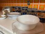 Servies met blauwe streep, Huis en Inrichting, Ophalen, Nieuw, Bord(en)