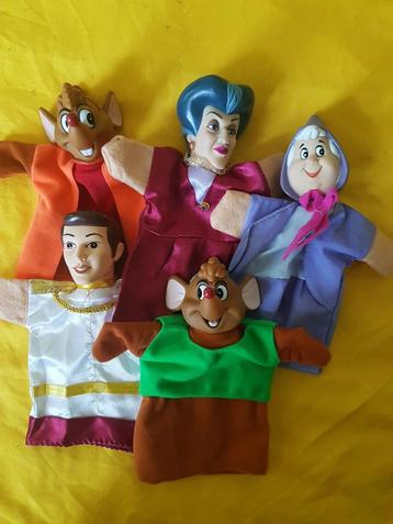 Assepoester handpoppen poppenkastpoppen  beschikbaar voor biedingen