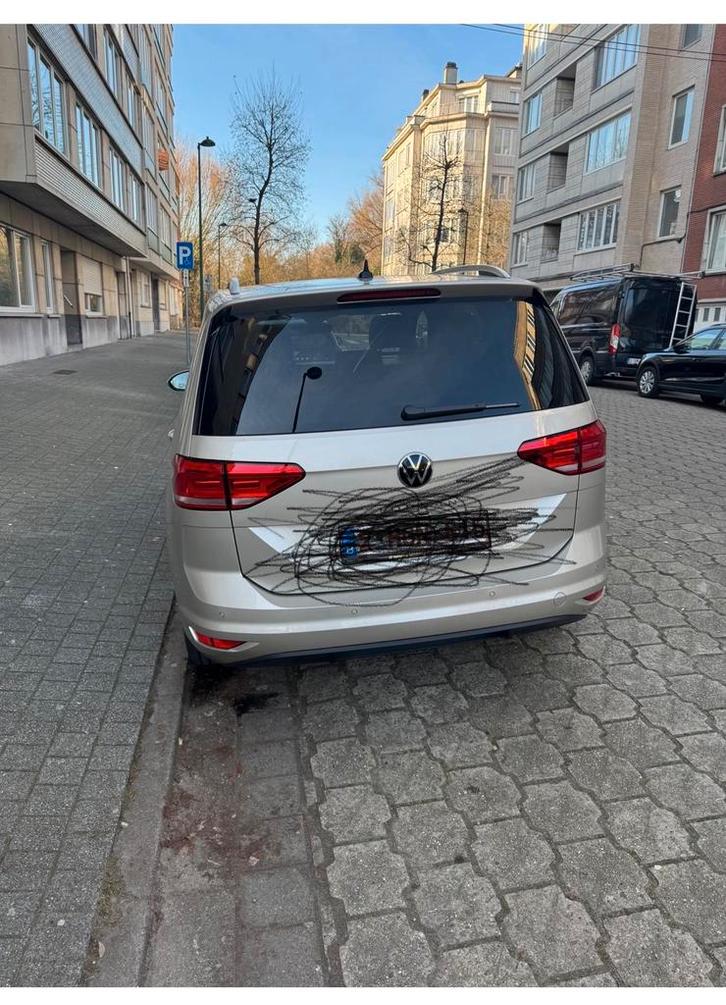 Touran, Autos, Volkswagen, Touran, Caméra 360°, ABS, Caméra de recul, Phares directionnels, Régulateur de distance, Airbags, Air conditionné