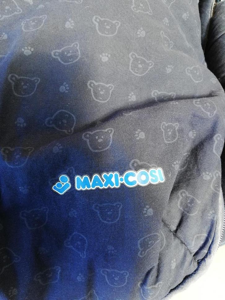 Poussettes ( enfant, poupées, animaux) bureau, banc, maxi co, Kinderen en Baby's, Babywiegjes en Ledikanten, Zo goed als nieuw