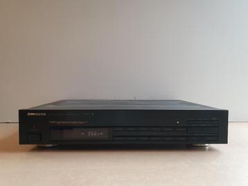 Pioneer Digital Synthesizer Tuner F-447L beschikbaar voor biedingen