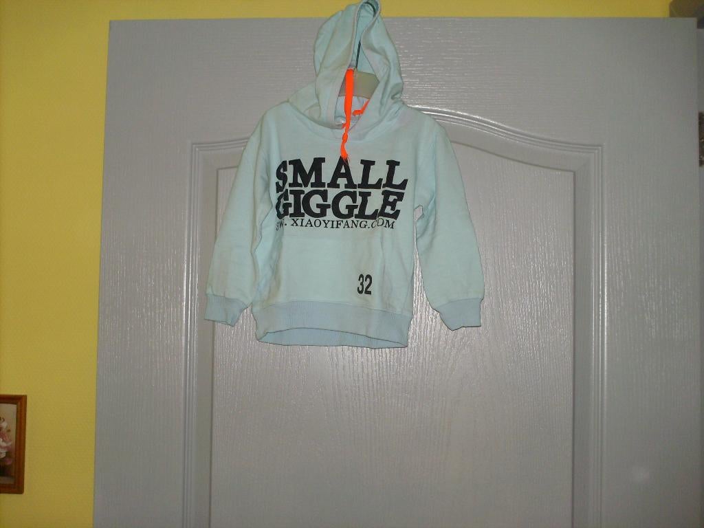 a vendre pull enfant, Enfants & Bébés, Vêtements enfant | Taille 98, Enlèvement ou Envoi, Neuf, Garçon, Pull ou Veste