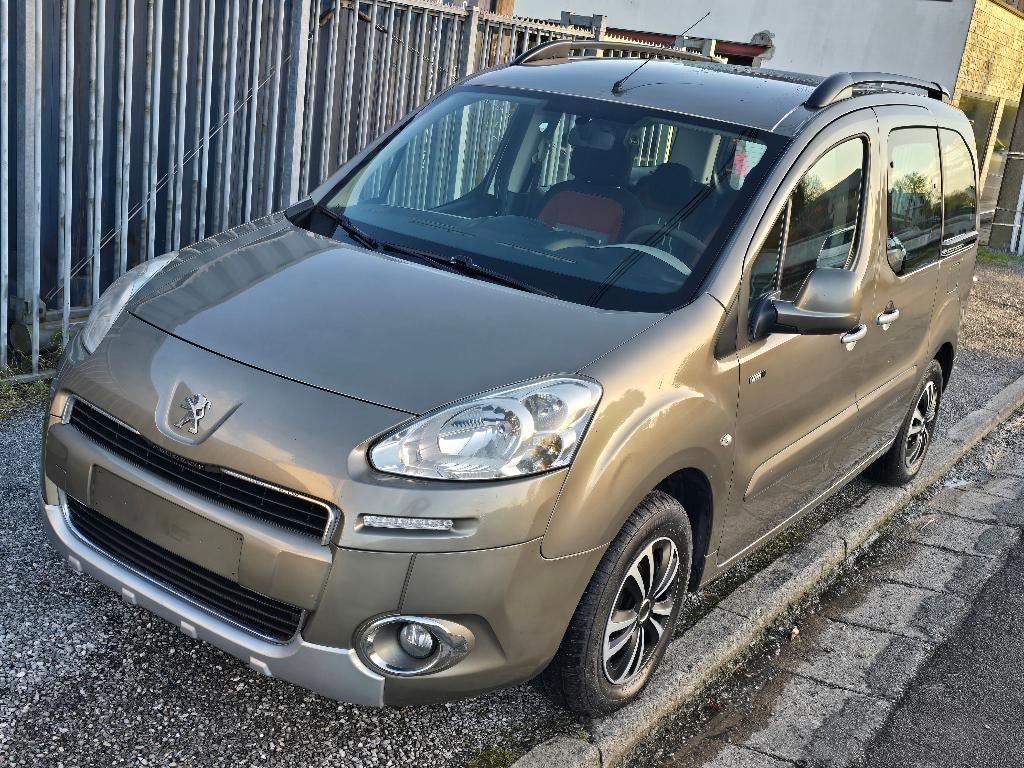 PEUGEOT PARTNER STYLE 1.6 HDI 2014 /NEW DISTRIBUTION/EURO 5B, Euro 5, Entreprise, 5 portes, MPV ou Monospace