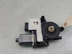 MOTEUR LEVE VITRE ELECTRIQUE Skoda Fabia III Combi (NJ5), Autos : Pièces & Accessoires, Utilisé, Skoda