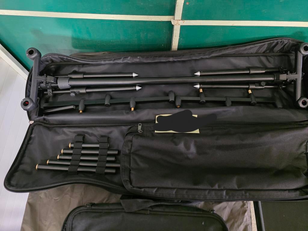 Cygnet rouge, Sports nautiques & Bateaux, Pêche à la ligne | Carpes, Enlèvement