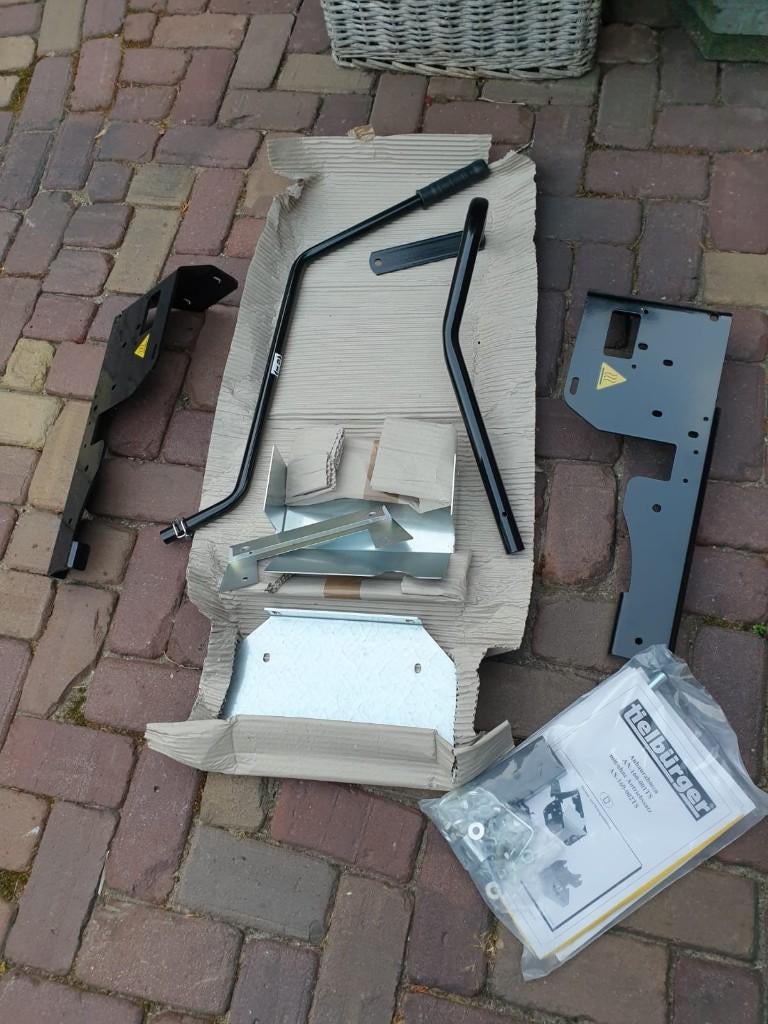 Cadre de montage Tielburger AN-160-001TS Nouveau, Enlèvement, Neuf