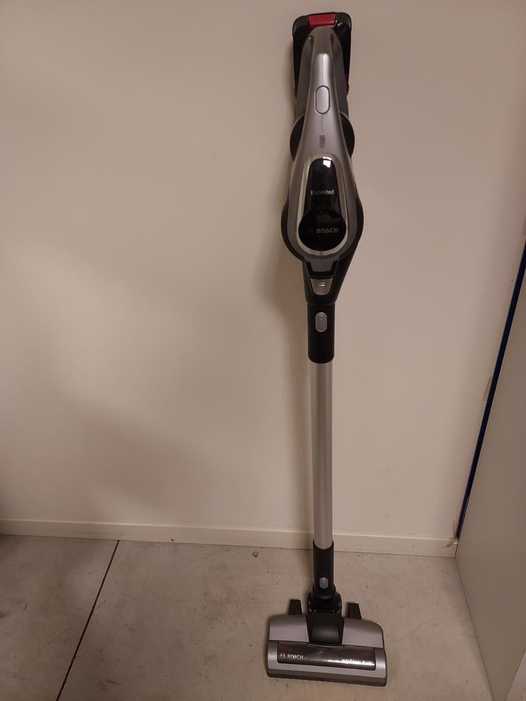 Bosch steelstofzuiger 2 batterijen, Ophalen, Gebruikt, Batterij