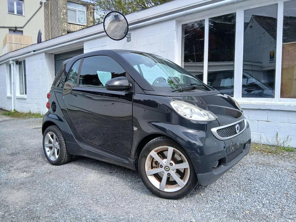 Smart Fortwo Coupé 1.0i Limited One Softouch * CUIR * AUTOM, Auto's, Smart, Automaat, Euro 5, Gebruikt, Zwart