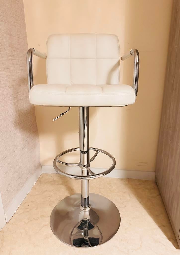 Drie barkrukken, Ophalen, In hoogte verstelbaar, 60 tot 90 cm, Leer