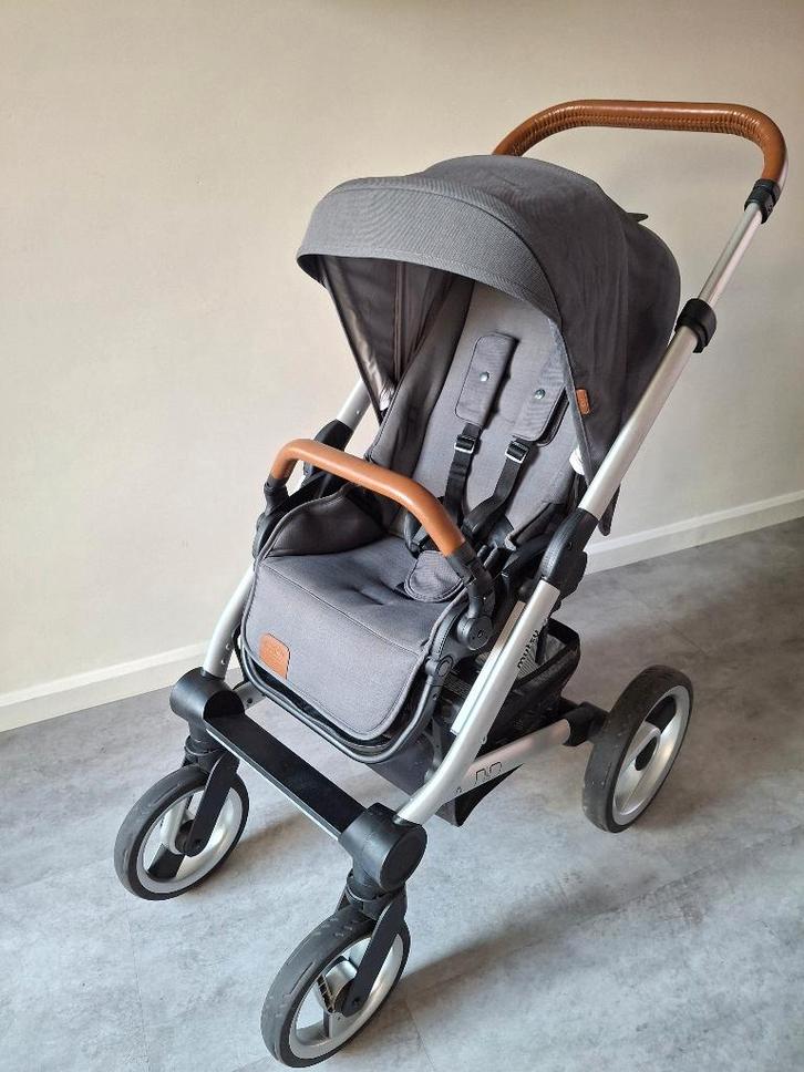 Mutsy Nio kinderwagen + reiswieg + voetenzak + adapterset, Kinderen en Baby's, Kinderwagens en Combinaties, Gebruikt, Kinderwagen
